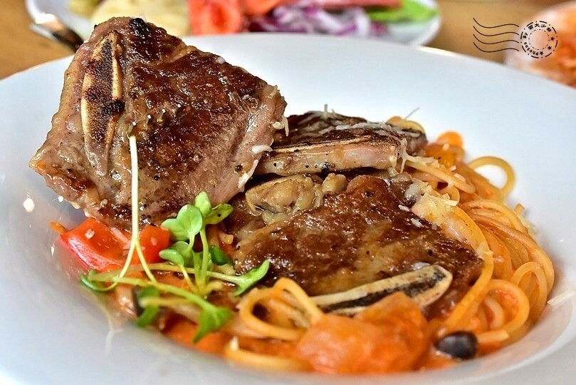 台北市大安區台北：台大【Just Italian義饗食堂】晶華五星飯店義式料理，沙拉、飲料、湯品吃到飽！(捷運公館站美食)