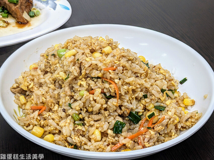 【南投食記】正義小吃部 - 水里50年老店，什錦炒麵有滿滿配