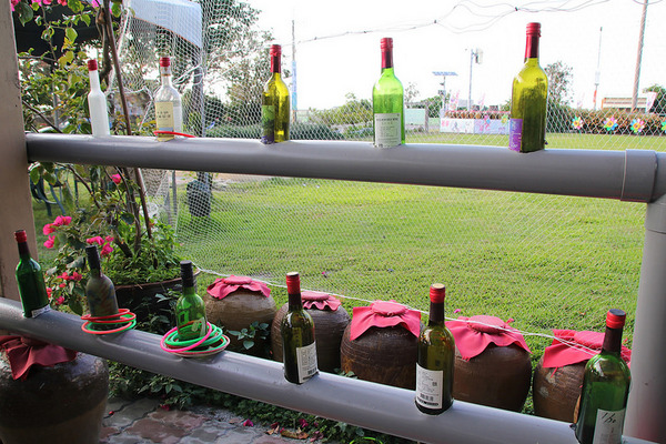 台灣酒窖聯合遊客服務中心： 【彰化景點】台灣酒窖聯合遊客服務中心，免費參觀，2017在幸福園地感受浪漫的氣息，I ❤ U薰衣草花田環繞，結合休閒、童玩、農特產美食、二林斗苑休閒農業園區