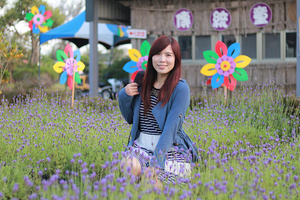 台灣酒窖聯合遊客服務中心： 【彰化景點】台灣酒窖聯合遊客服務中心，免費參觀，2017在幸福園地感受浪漫的氣息，I ❤ U薰衣草花田環繞，結合休閒、童玩、農特產美食、二林斗苑休閒農業園區