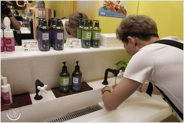 茶二指故事館 (22) 茶二指故事館 (22)