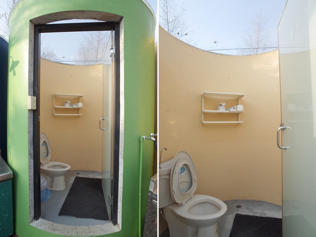 R0308084-tile.jpg R0308084-tile.jpg