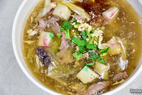 【台南。美食】 中西區 / 赤崁棺材板,赤崁食堂,棺材板創始店,天下第一板,台南府城小吃,來台南就要吃這一味