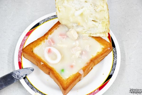 【台南。美食】 中西區 / 赤崁棺材板,赤崁食堂,棺材板創始店,天下第一板,台南府城小吃,來台南就要吃這一味