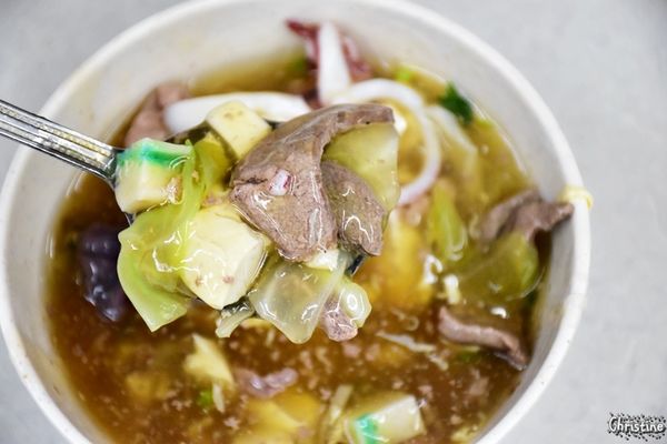 【台南。美食】 中西區 / 赤崁棺材板,赤崁食堂,棺材板創始店,天下第一板,台南府城小吃,來台南就要吃這一味