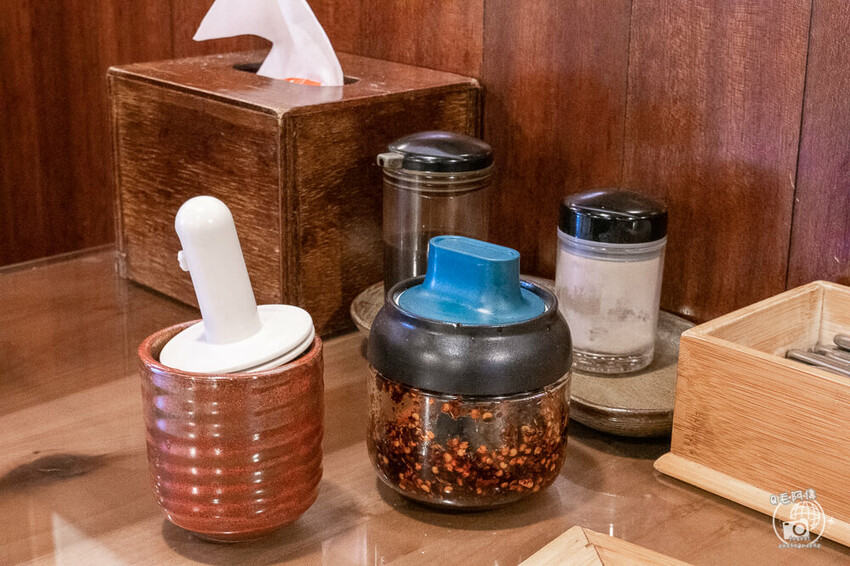 台中文心森林公園美食!台中三峽老街蚵仔麵線,超大份蚵仔大腸CP值爆棚。