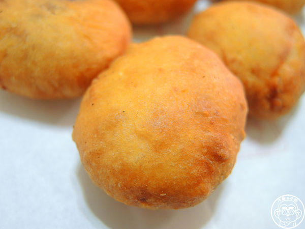 天天饅頭：呷飽祙【台中中區･天天饅頭】營業超過一甲子的涮嘴小點心