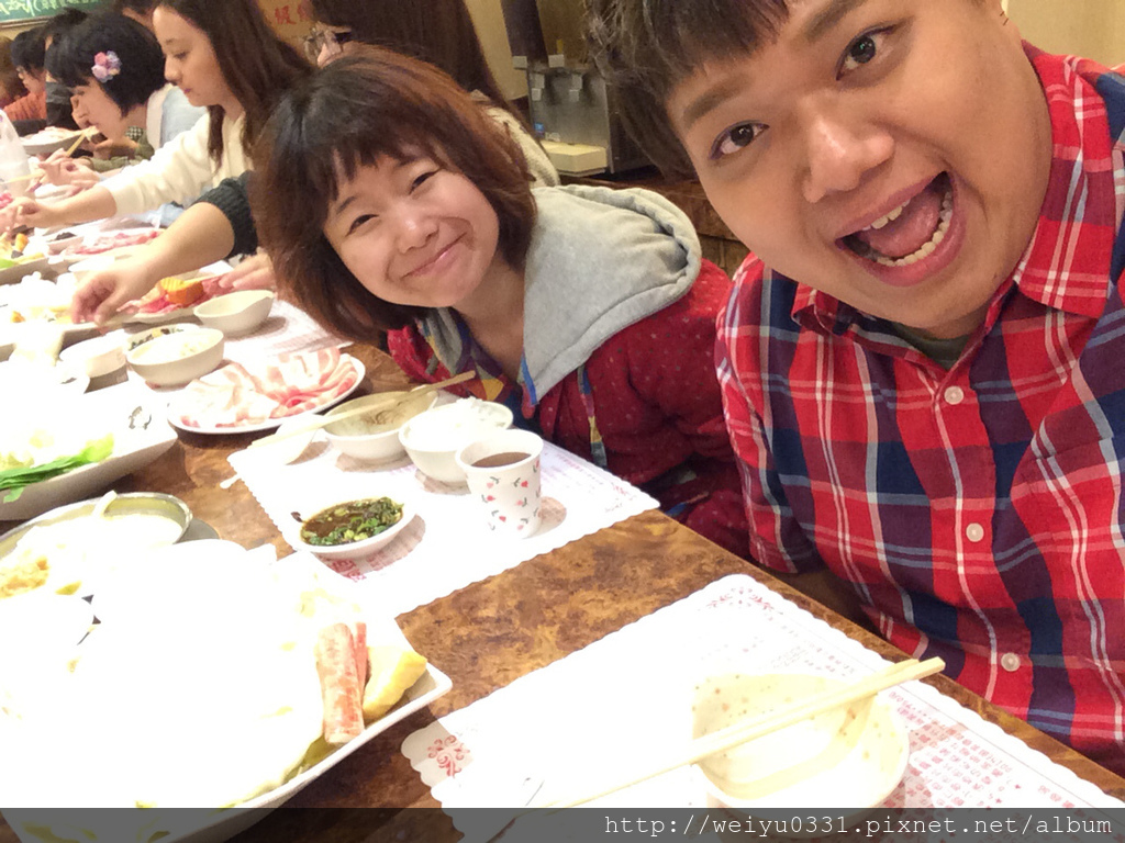 捷運民權西路站超人氣美食、承德路必吃小火鍋-《鍋媽媽》牛奶鍋!