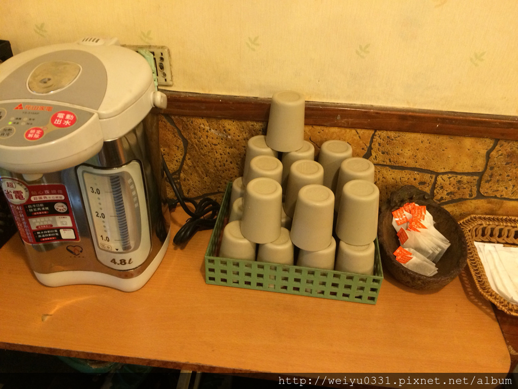 捷運民權西路站超人氣美食、承德路必吃小火鍋-《鍋媽媽》牛奶鍋!