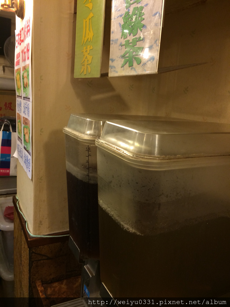 捷運民權西路站超人氣美食、承德路必吃小火鍋-《鍋媽媽》牛奶鍋!