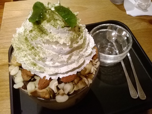 Caffe bene：早午晚宵夜通吃！創新甜點派脆思&重量級抹茶刨冰——韓國連鎖店Caffe bene