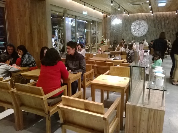Caffe bene：早午晚宵夜通吃！創新甜點派脆思&重量級抹茶刨冰——韓國連鎖店Caffe bene
