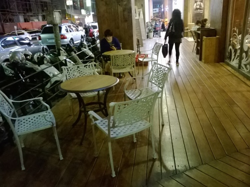 Caffe bene：早午晚宵夜通吃！創新甜點派脆思&重量級抹茶刨冰——韓國連鎖店Caffe bene