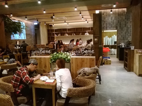 Caffe bene：早午晚宵夜通吃！創新甜點派脆思&重量級抹茶刨冰——韓國連鎖店Caffe bene