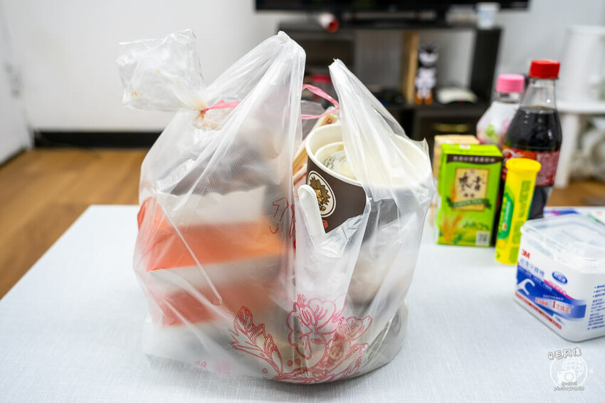 台中市西區夜間部爌肉飯 | 台中米其林必比登推薦美食，宵夜必吃招牌爌肉飯~營業到AM2:00