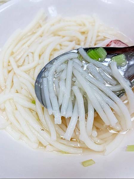 台南國華街│葉家小卷米粉:晚來就容易向隅的限量美味-小卷米粉湯