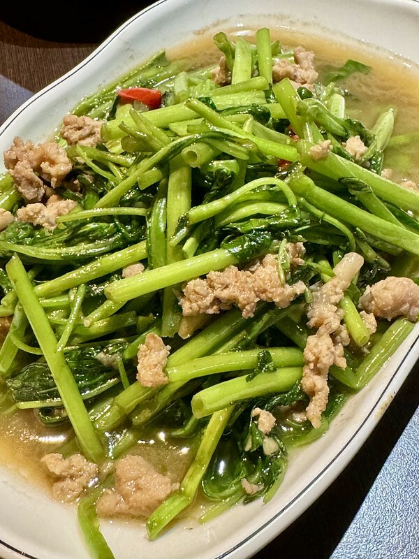 桃園市桃園區桃園泰式料理｜詠順小吃 經濟實惠，濃濃泰味，異國美味好吃極了！（桃園美食/桃園火車站後站美食）