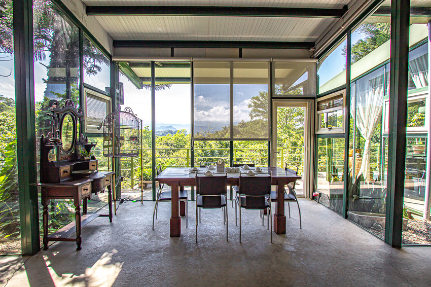 苗栗頭份,五星級製茶園-怡明茶園,來到這兒不僅品茶吃茶還賞茶~一舉數得很滿足。 - 微笑Joe幸運