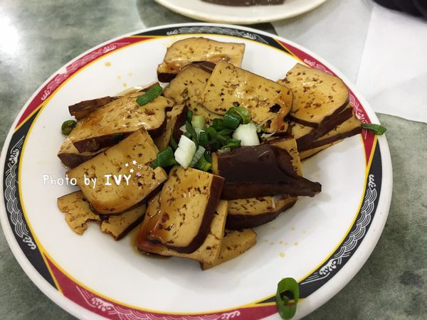 老羅牛肉麵 滷味大黑干