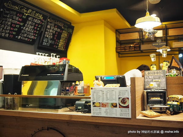 oven coffee(台中中港店)：【食記】台中西區-OVEN coffee烤香(台中中港店)@草悟道 : 咖啡還不錯,鬆餅需要再脆點