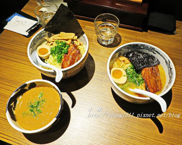 麵屋武藏(武骨店):麵屋武藏 / 左營武骨店 / 叉燒肉好吃!! 麵屋武藏(武骨店):麵屋武藏 / 左營武骨店 / 叉燒肉好吃!!