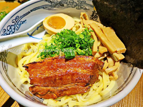 麵屋武藏(武骨店):麵屋武藏 / 左營武骨店 / 叉燒肉好吃!! 麵屋武藏(武骨店):麵屋武藏 / 左營武骨店 / 叉燒肉好吃!!