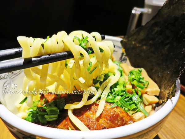 麵屋武藏(武骨店):麵屋武藏 / 左營武骨店 / 叉燒肉好吃!! 麵屋武藏(武骨店):麵屋武藏 / 左營武骨店 / 叉燒肉好吃!!