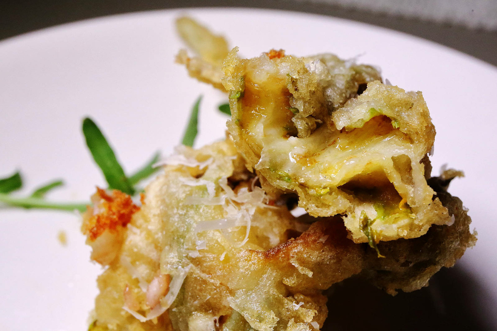 中山站義式餐廳推薦，義大利米蘭手工窯烤披薩，披薩美味又道地說