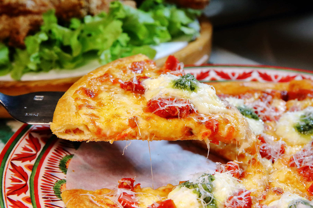 中山站義式餐廳推薦，義大利米蘭手工窯烤披薩，披薩美味又道地說