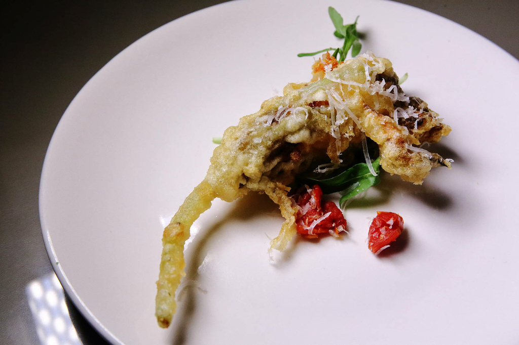 中山站義式餐廳推薦，義大利米蘭手工窯烤披薩，披薩美味又道地說