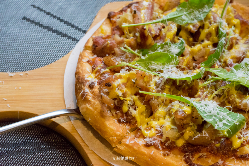 松江南京美食》義大利米蘭手工窯烤披薩 手工揉餅皮 真材實料頂級食材 四平商圈 - 艾莉絲愛旅行