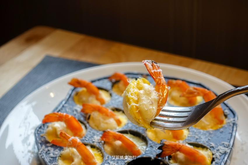 松江南京美食》義大利米蘭手工窯烤披薩 手工揉餅皮 真材實料頂級食材 四平商圈 - 艾莉絲愛旅行