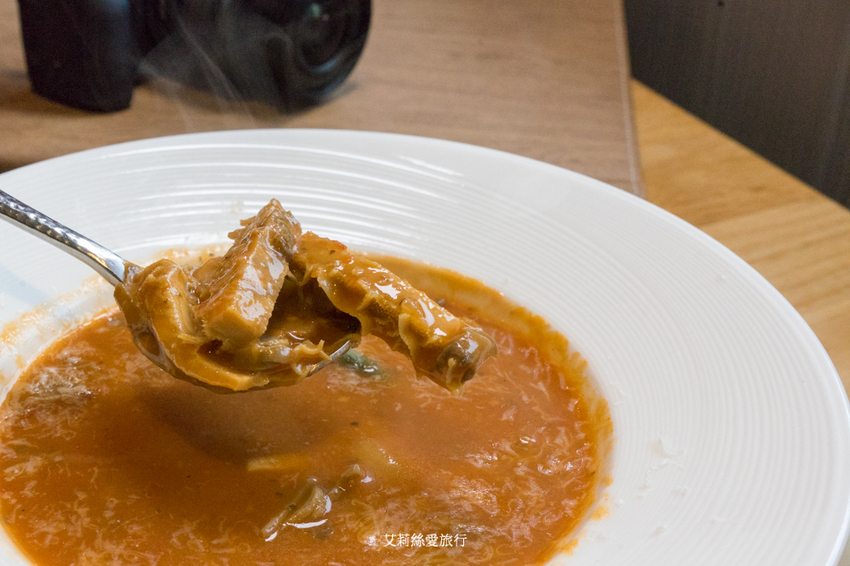 松江南京美食》義大利米蘭手工窯烤披薩 手工揉餅皮 真材實料頂級食材 四平商圈 - 艾莉絲愛旅行