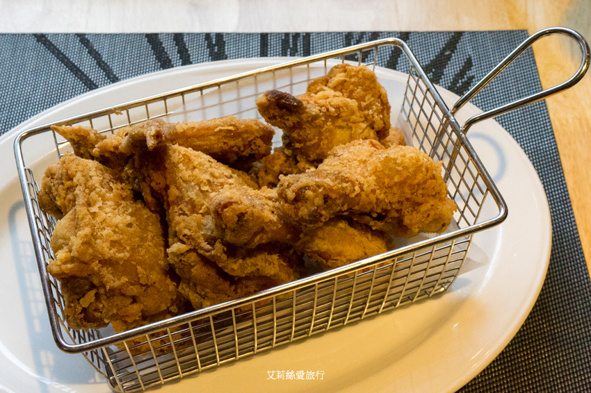 松江南京美食》義大利米蘭手工窯烤披薩 手工揉餅皮 真材實料頂級食材 四平商圈 - 艾莉絲愛旅行