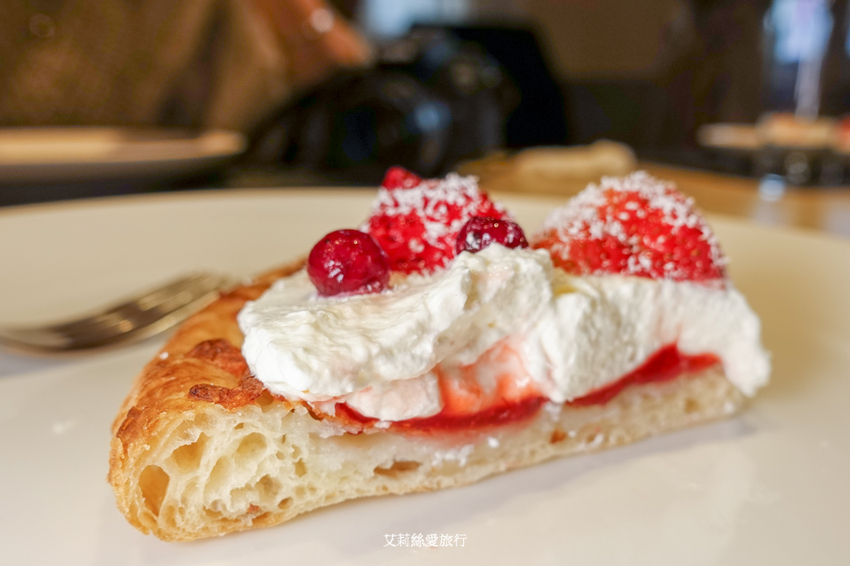 松江南京美食》義大利米蘭手工窯烤披薩 手工揉餅皮 真材實料頂級食材 四平商圈 - 艾莉絲愛旅行