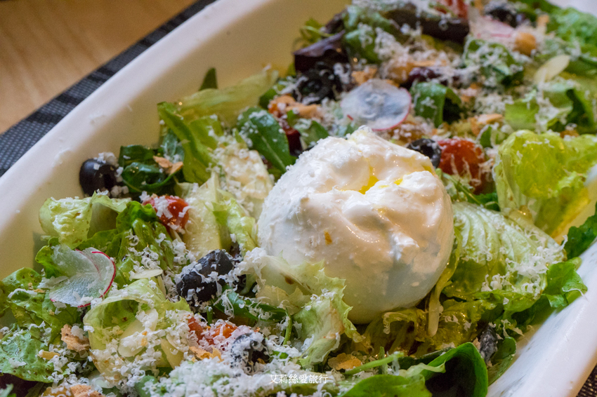 松江南京美食》義大利米蘭手工窯烤披薩 手工揉餅皮 真材實料頂級食材 四平商圈 - 艾莉絲愛旅行