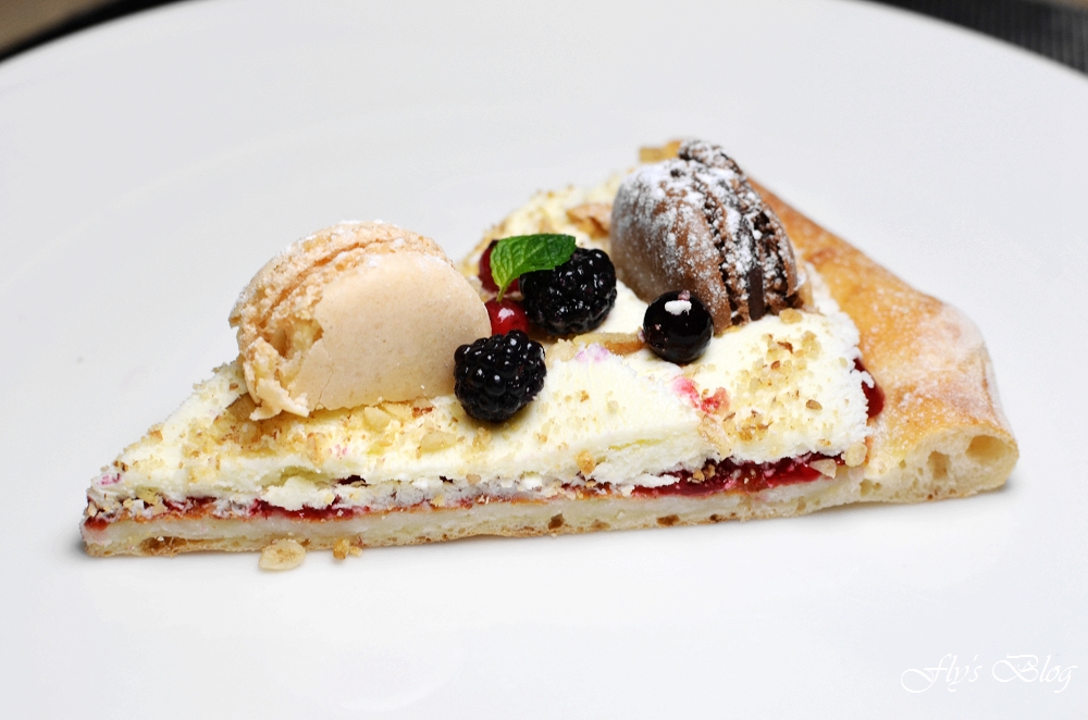 義大利米蘭手工窯烤披薩，馬卡龍披薩太奢侈了啦，好看又好吃！