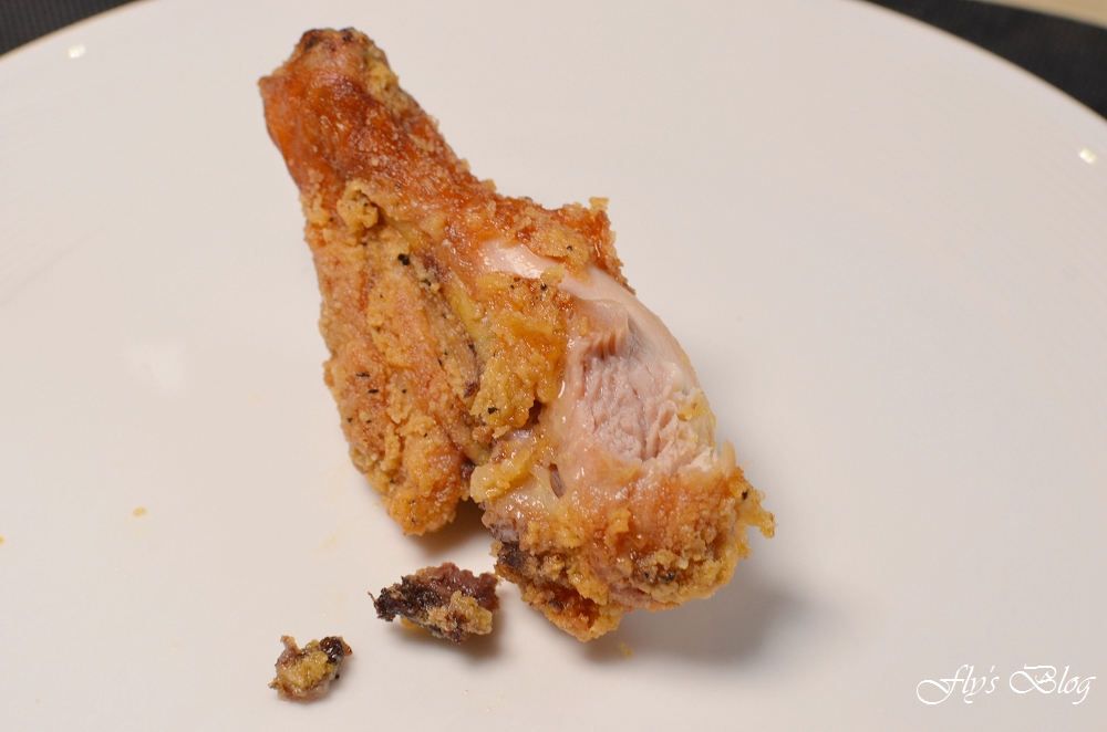 義大利米蘭手工窯烤披薩，馬卡龍披薩太奢侈了啦，好看又好吃！