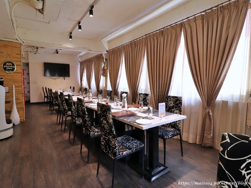 義大利米蘭手工窯烤披薩Milano Pizzeria~披薩不再只有熱熱吃的選項,冷冷吃也很歐伊西,炸雞榮登我心目中