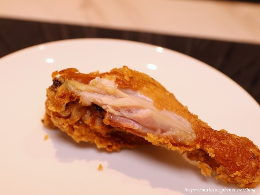 義大利米蘭手工窯烤披薩Milano Pizzeria~披薩不再只有熱熱吃的選項,冷冷吃也很歐伊西,炸雞榮登我心目中