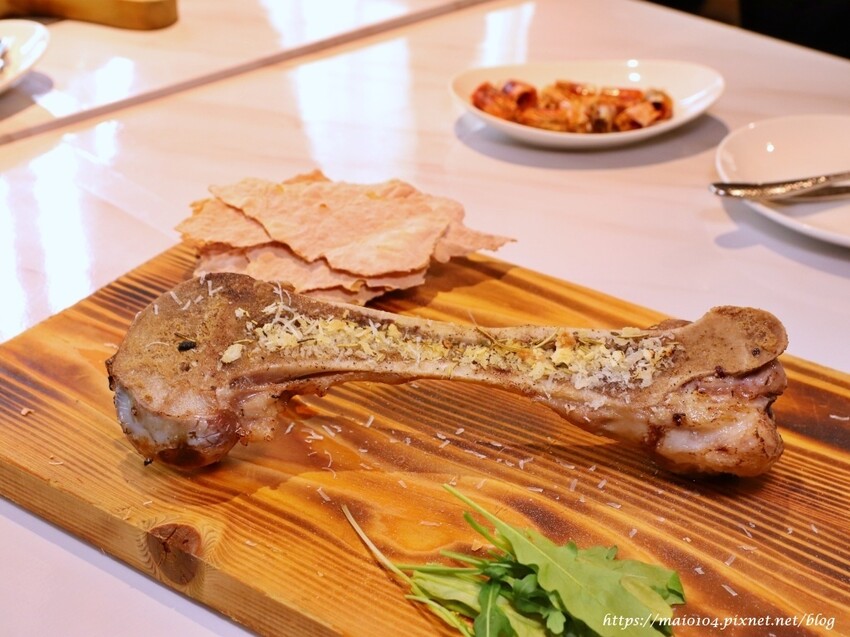 義大利米蘭手工窯烤披薩Milano Pizzeria~披薩不再只有熱熱吃的選項,冷冷吃也很歐伊西,炸雞榮登我心目中