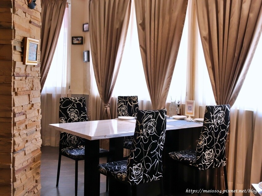 義大利米蘭手工窯烤披薩Milano Pizzeria~披薩不再只有熱熱吃的選項,冷冷吃也很歐伊西,炸雞榮登我心目中