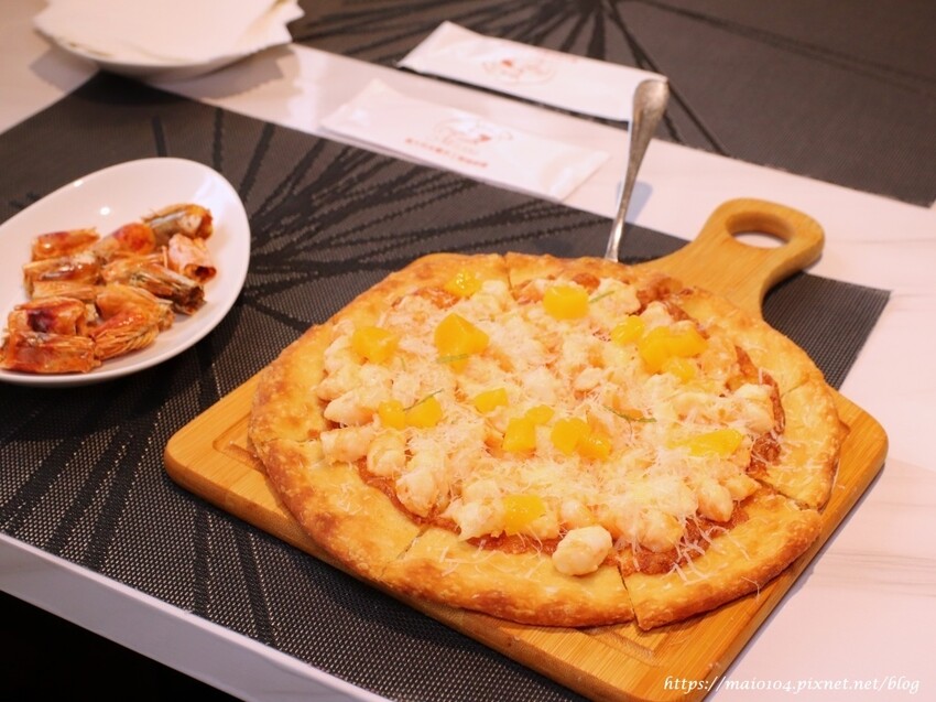 義大利米蘭手工窯烤披薩Milano Pizzeria~披薩不再只有熱熱吃的選項,冷冷吃也很歐伊西,炸雞榮登我心目中