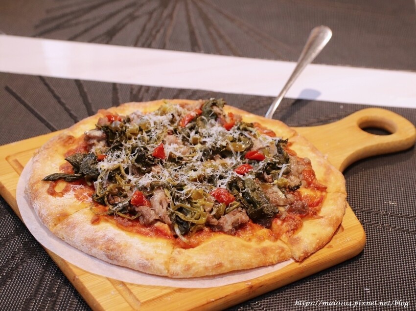 義大利米蘭手工窯烤披薩Milano Pizzeria~披薩不再只有熱熱吃的選項,冷冷吃也很歐伊西,炸雞榮登我心目中