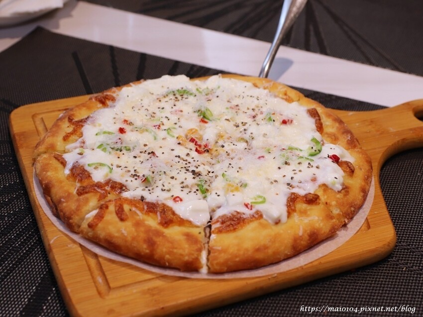 義大利米蘭手工窯烤披薩Milano Pizzeria~披薩不再只有熱熱吃的選項,冷冷吃也很歐伊西,炸雞榮登我心目中