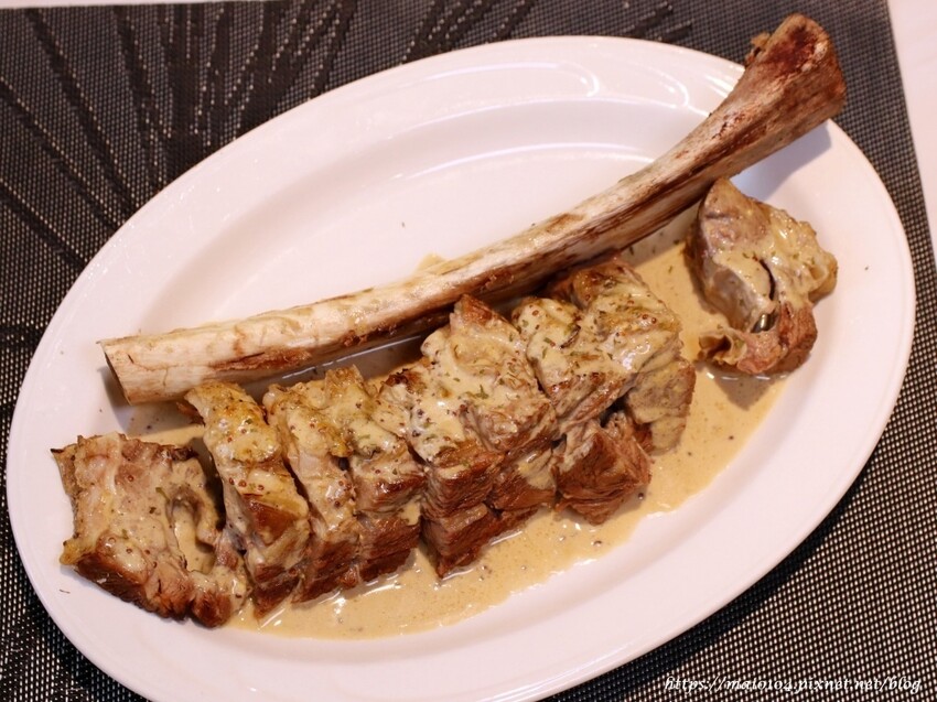 義大利米蘭手工窯烤披薩Milano Pizzeria~披薩不再只有熱熱吃的選項,冷冷吃也很歐伊西,炸雞榮登我心目中