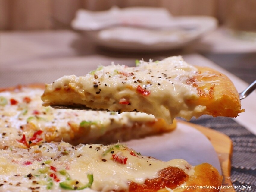 義大利米蘭手工窯烤披薩Milano Pizzeria~披薩不再只有熱熱吃的選項,冷冷吃也很歐伊西,炸雞榮登我心目中