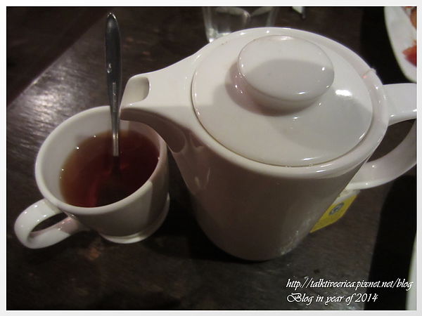 『呷』「捷運淡水站」☆ 淡水長堤 ☆ 河景比餐點還無敵