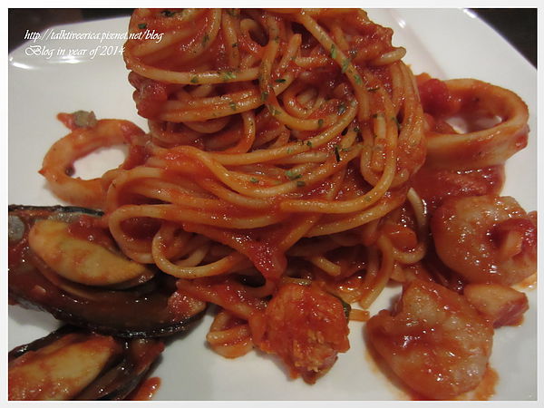 『呷』「捷運淡水站」☆ 淡水長堤 ☆ 河景比餐點還無敵