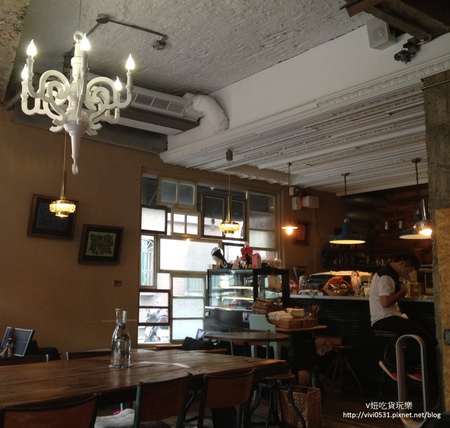 燈是1.JPG 燈是1.JPG